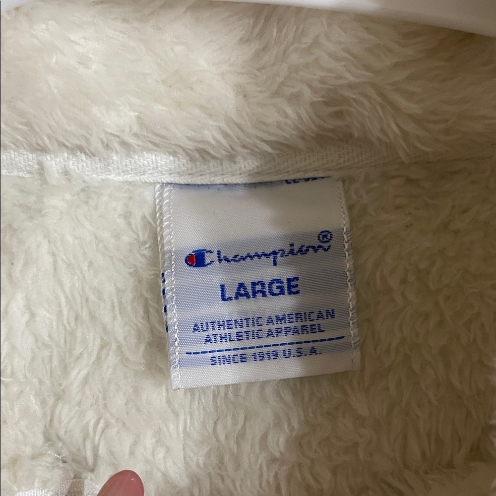 Champion Cream Fuzzy Vest - Picture 2 of 2